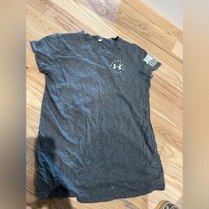 Under Armour Gray Short Sleeve Tee